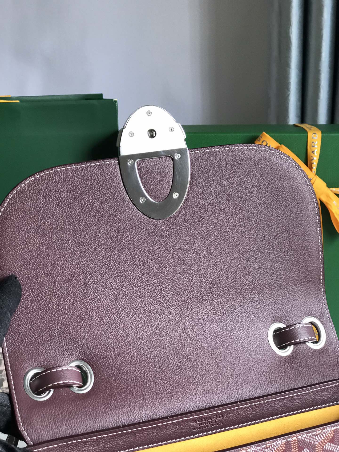 233 BAG 25 IN WINE RED CALFKIN AND GOYARDINE CANVAS
